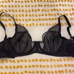 34D Victorias Secret Unlined Demi Lace Bra